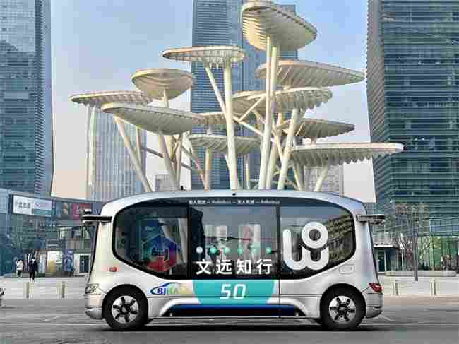 Robotaxi成L4自动驾驶主战场，规模化运营能力成决胜关键
